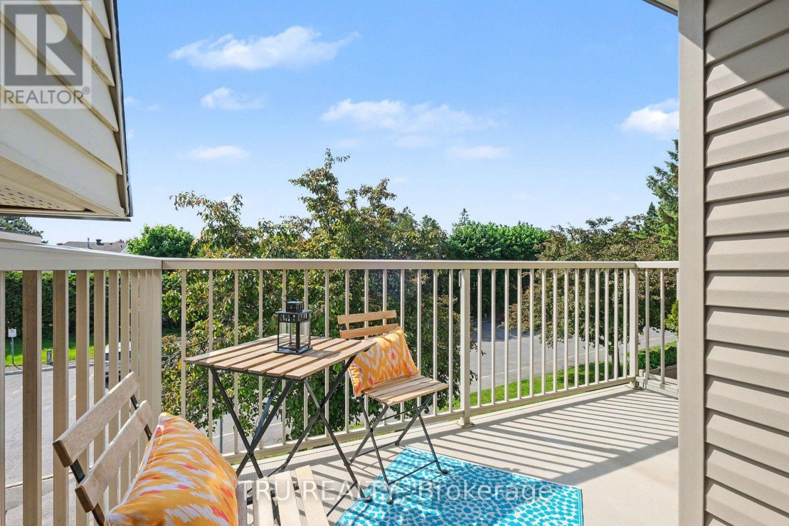 #8 22 SWEETBRIAR CIRCLE - 21