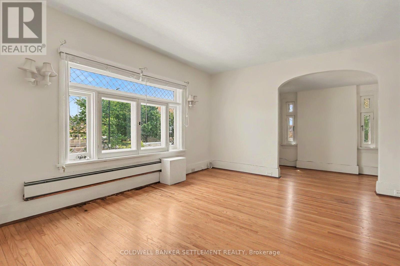 2 GLADSTONE AVENUE - Image 30