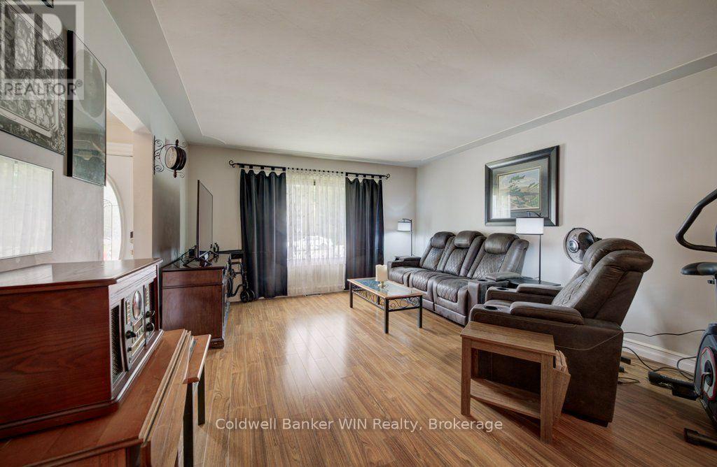140 QUEEN STREET E - 10
