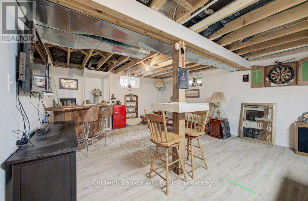 140 QUEEN STREET E - 22