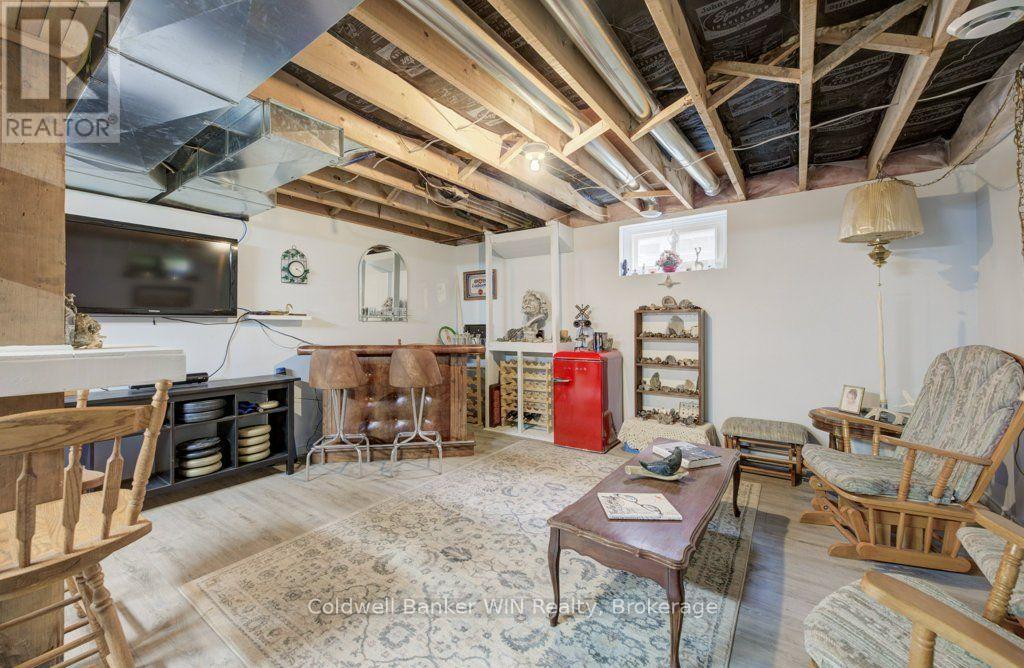 140 QUEEN STREET E - 23