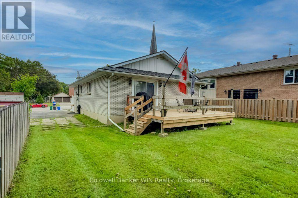 140 QUEEN STREET E - 27