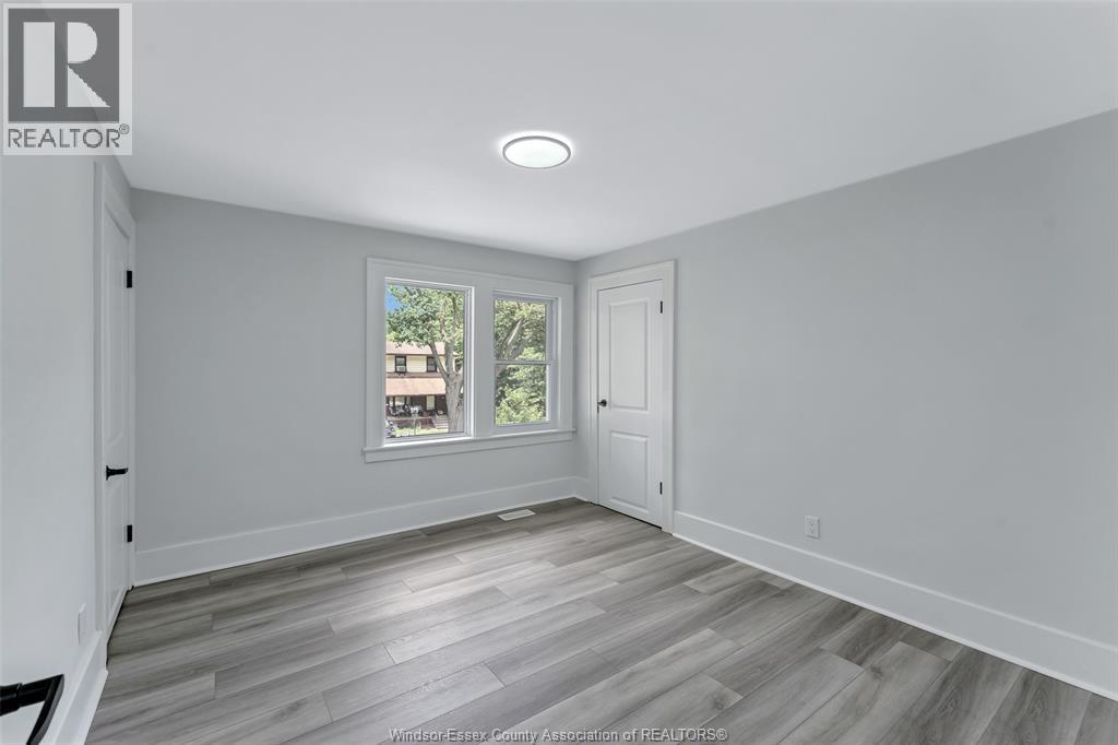 2390 PRINCESS AVENUE - 20