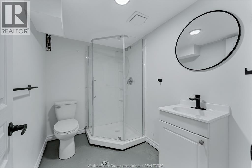2390 PRINCESS AVENUE - 30