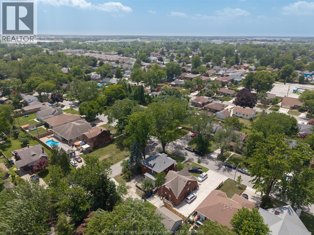 2390 PRINCESS AVENUE - 36