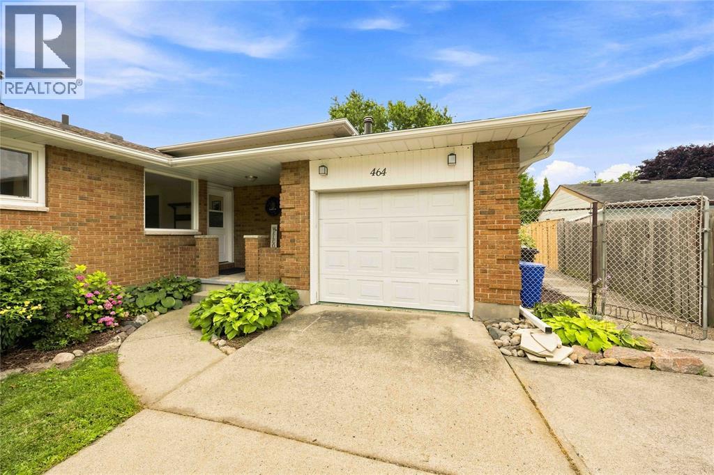 464 PARKDALE CRESCENT - 3
