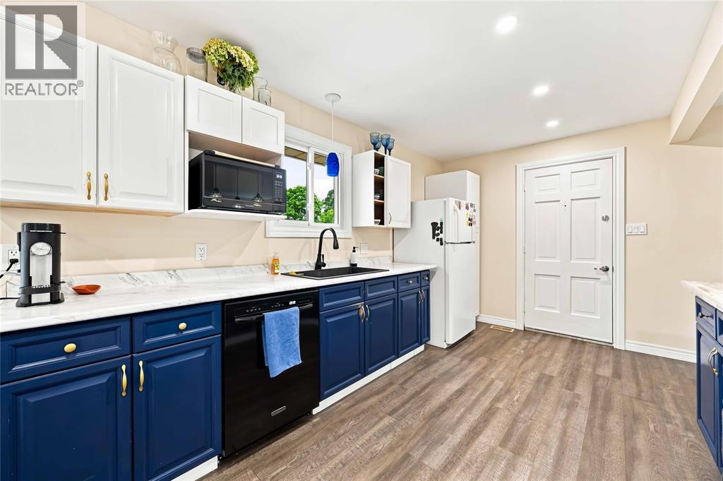 464 PARKDALE CRESCENT - 7