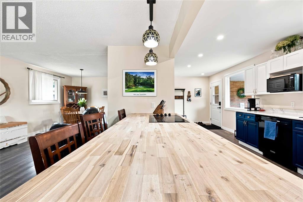 464 PARKDALE CRESCENT - 8