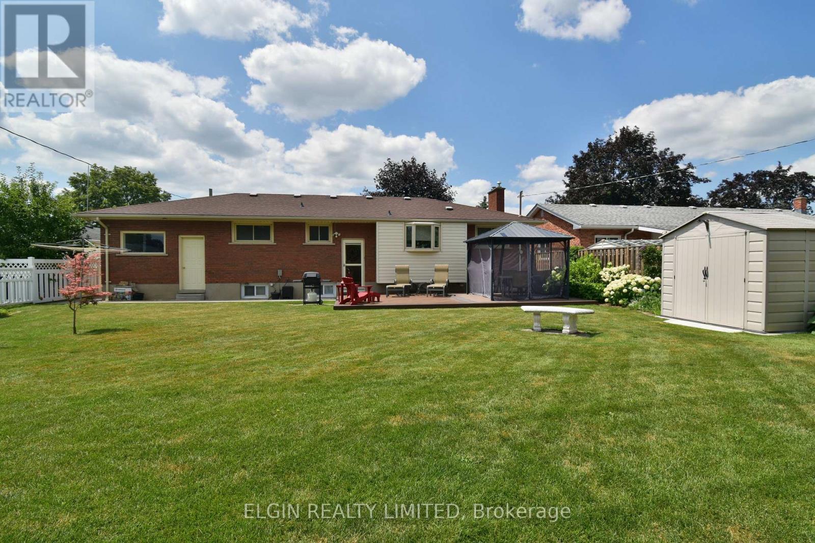 18 PULLEN AVENUE - 25