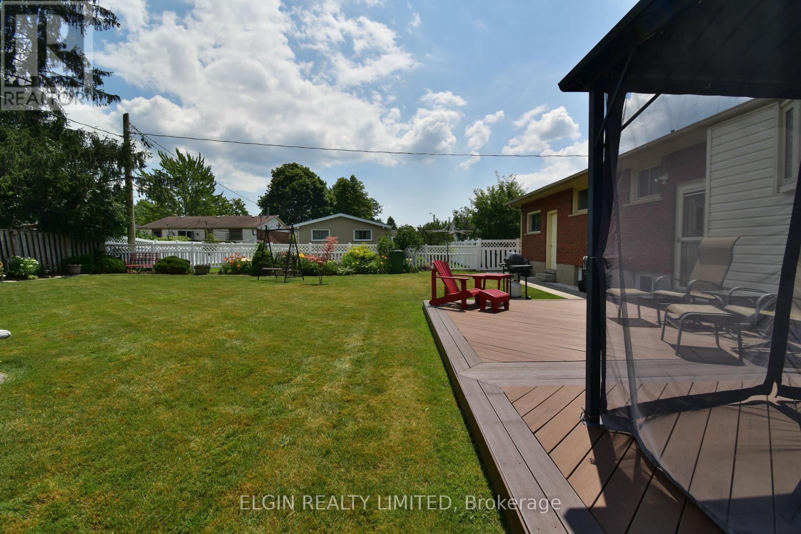 18 PULLEN AVENUE - 28