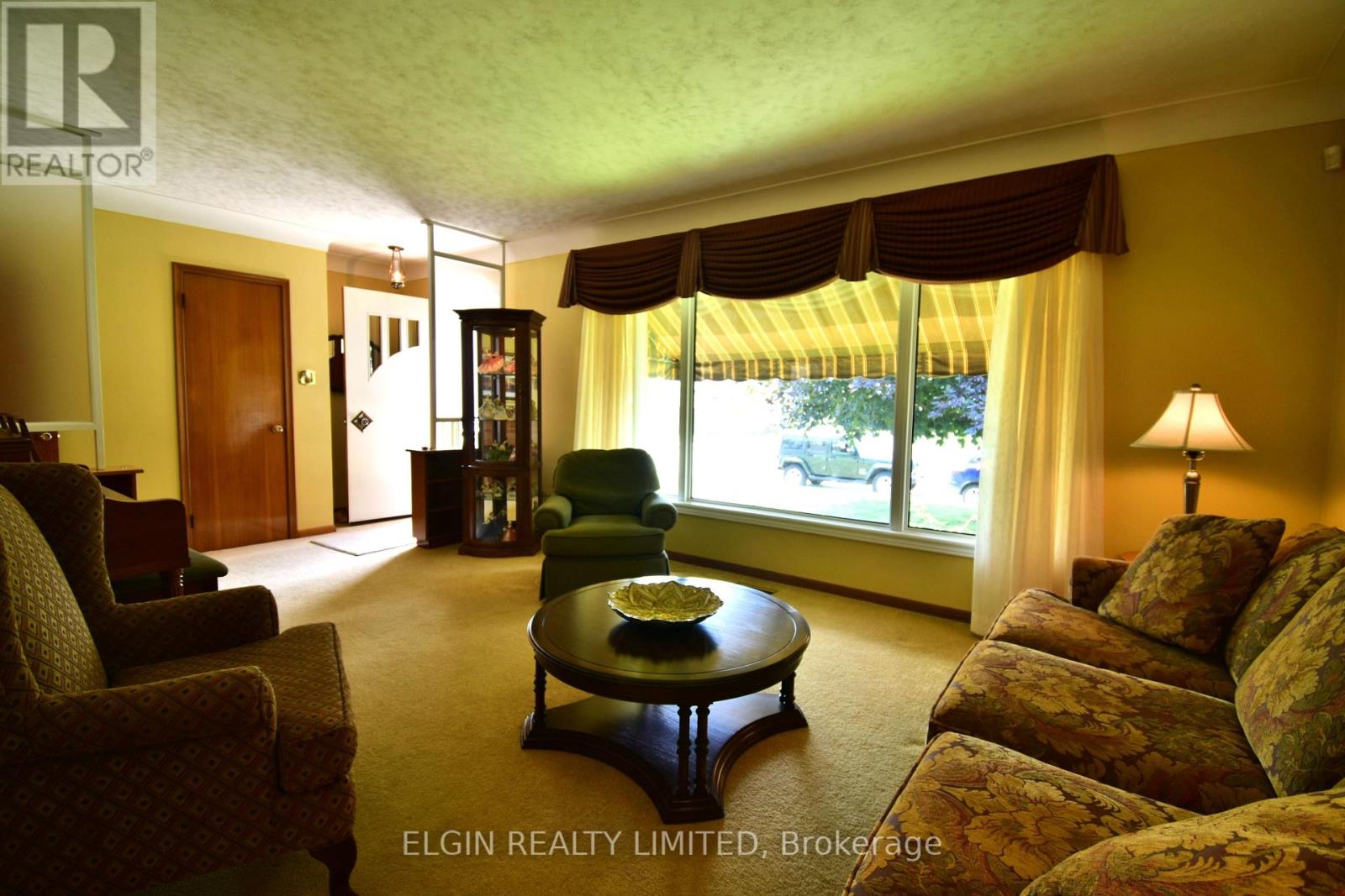 18 PULLEN AVENUE - 6