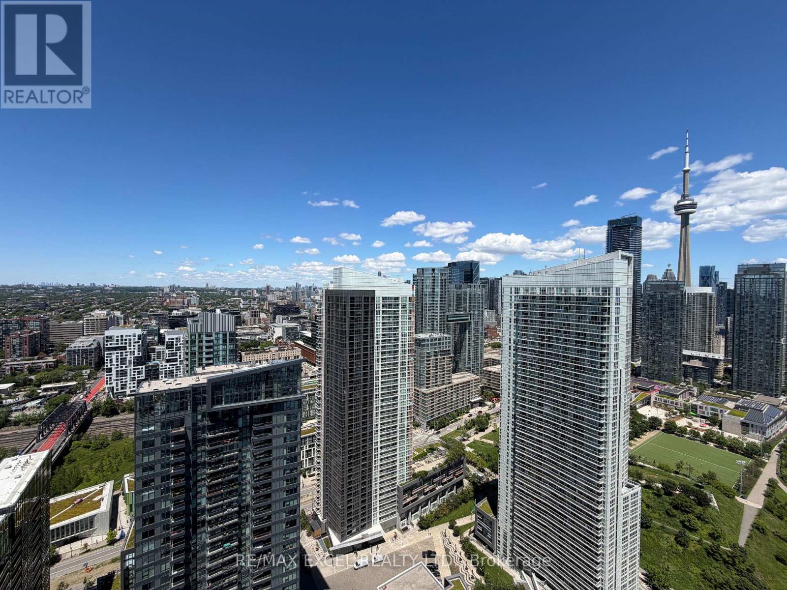 #4606 17 BATHURST STREET - 42