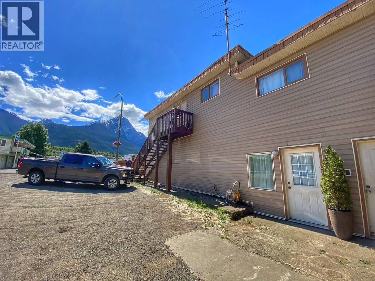 4429 10TH Avenue, New Hazelton