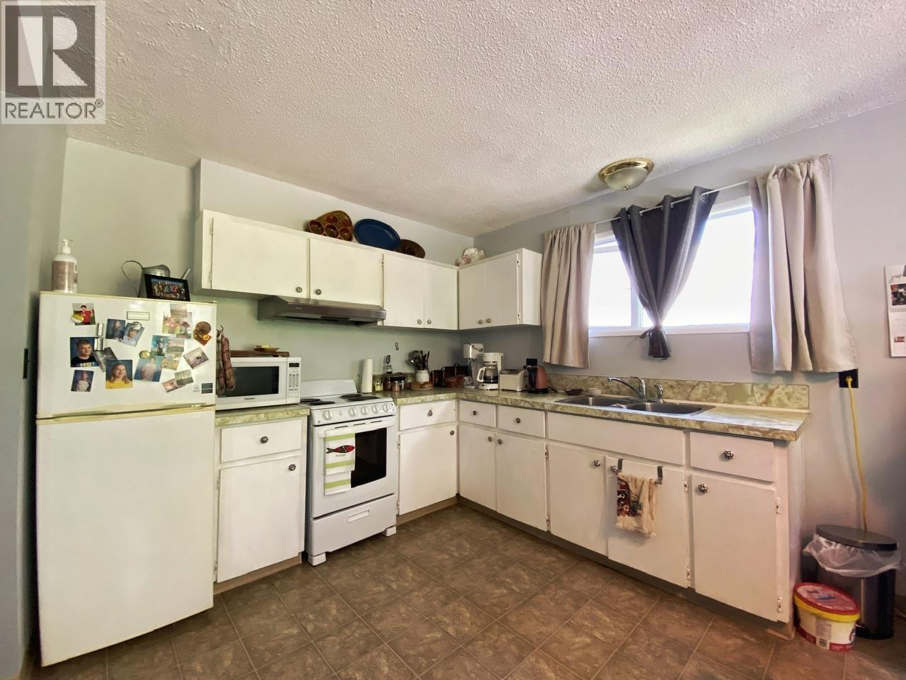 4429 10TH Avenue, New Hazelton
