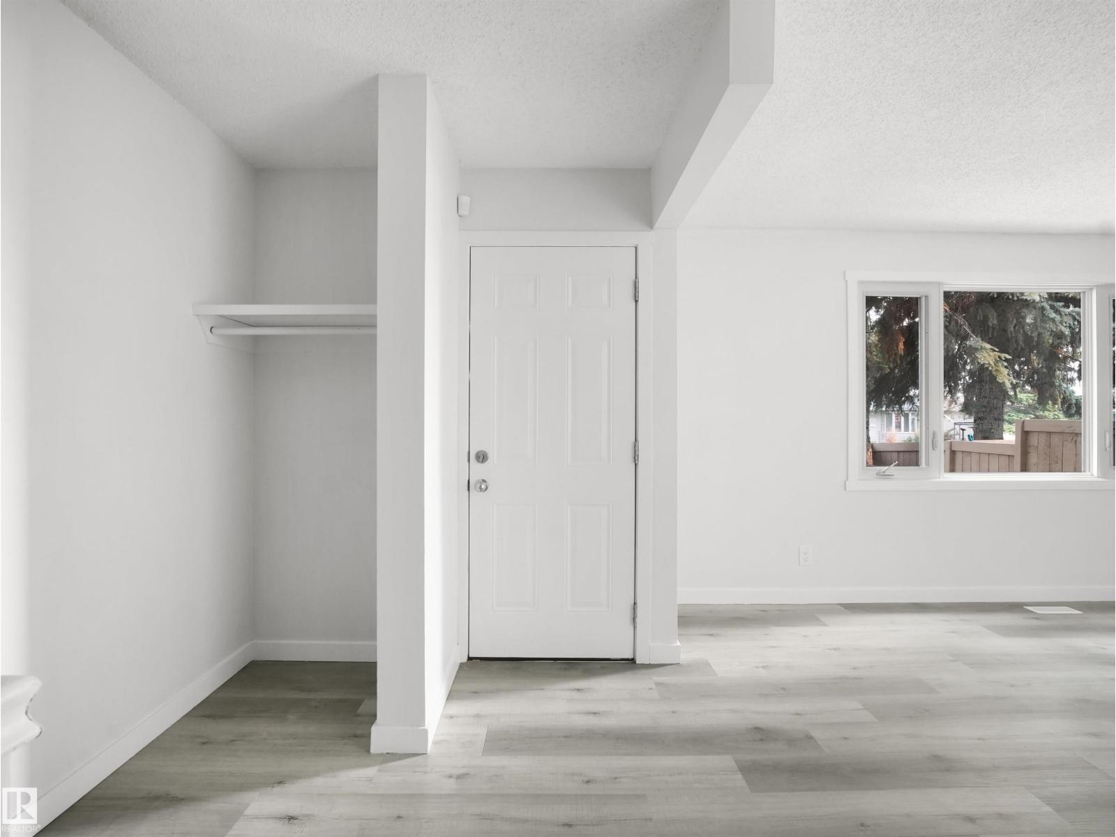 #6 14220 80 ST NW - 10