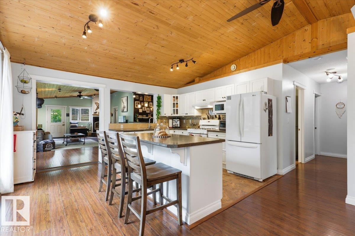 12055A TWP ROAD 454 - Image 20