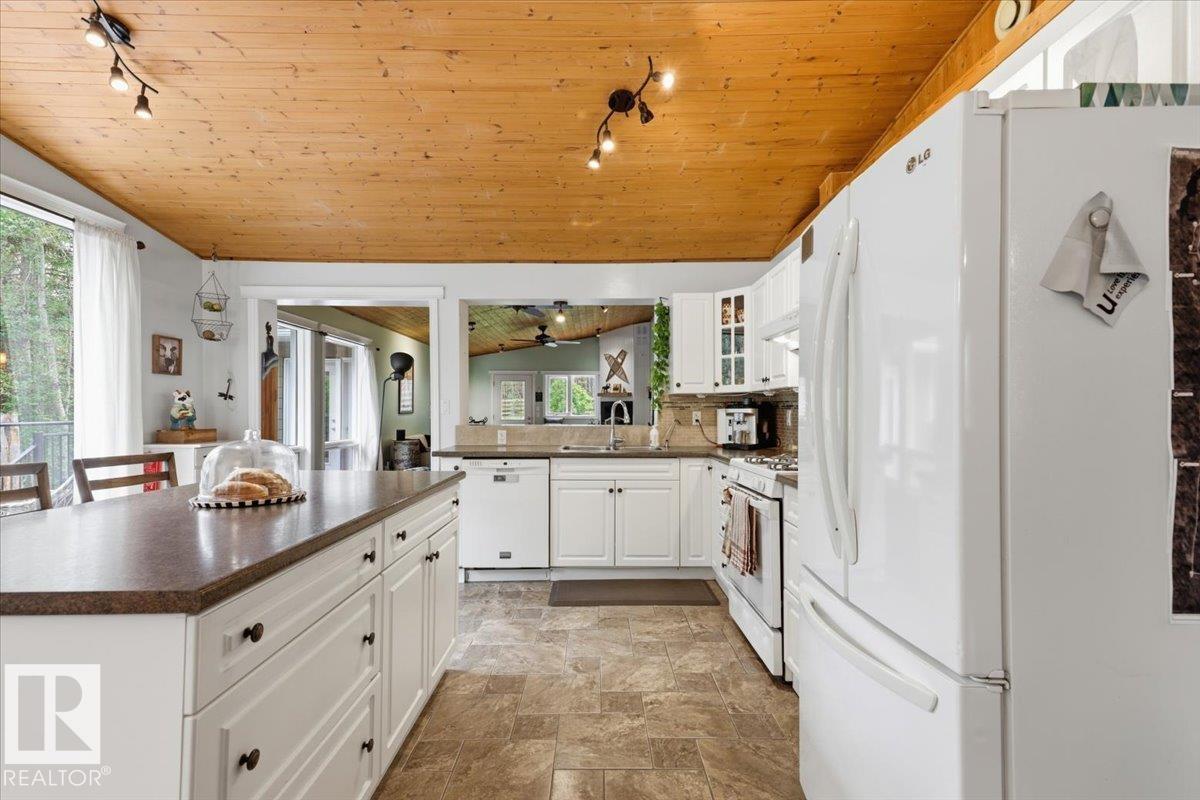12055A TWP ROAD 454 - Image 21