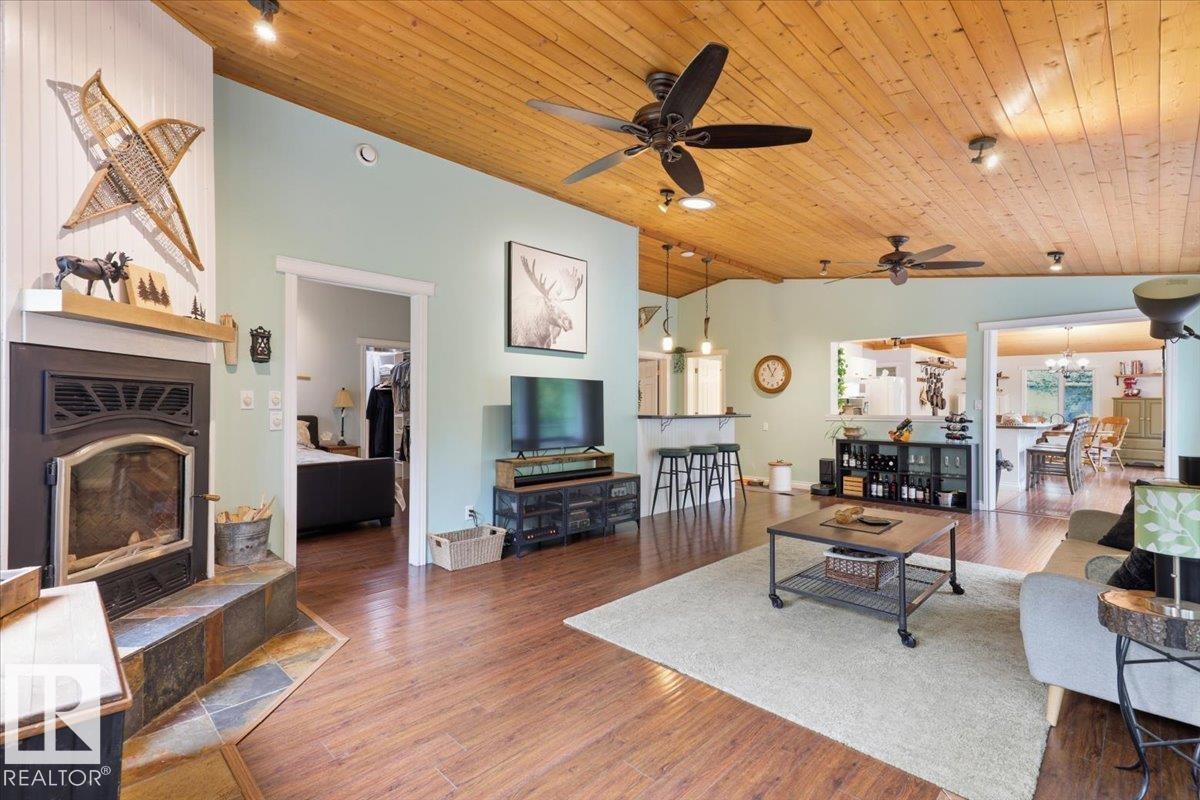 12055A TWP ROAD 454 - Image 28