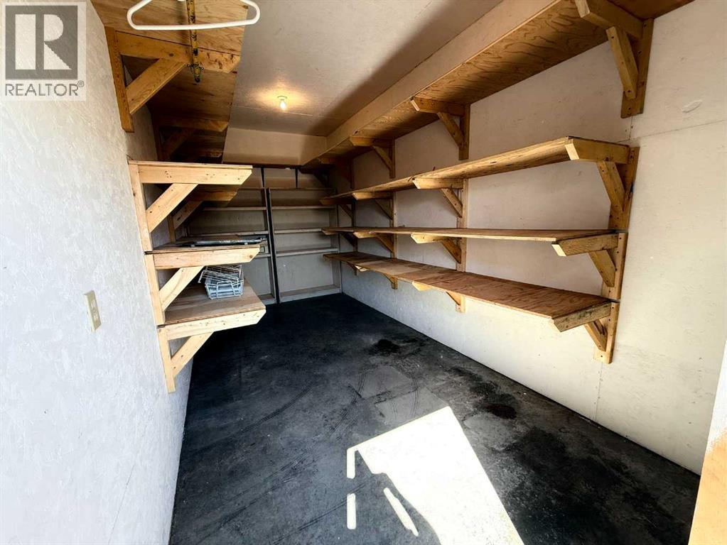 223 6 Street - Photo 17
