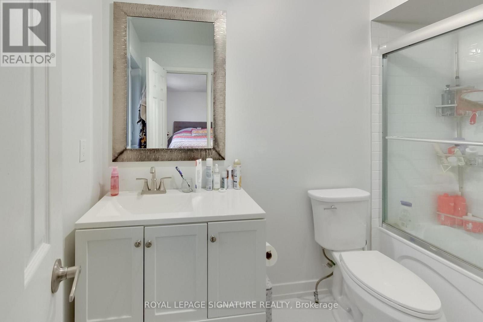 1204 BENSON STREET - 20