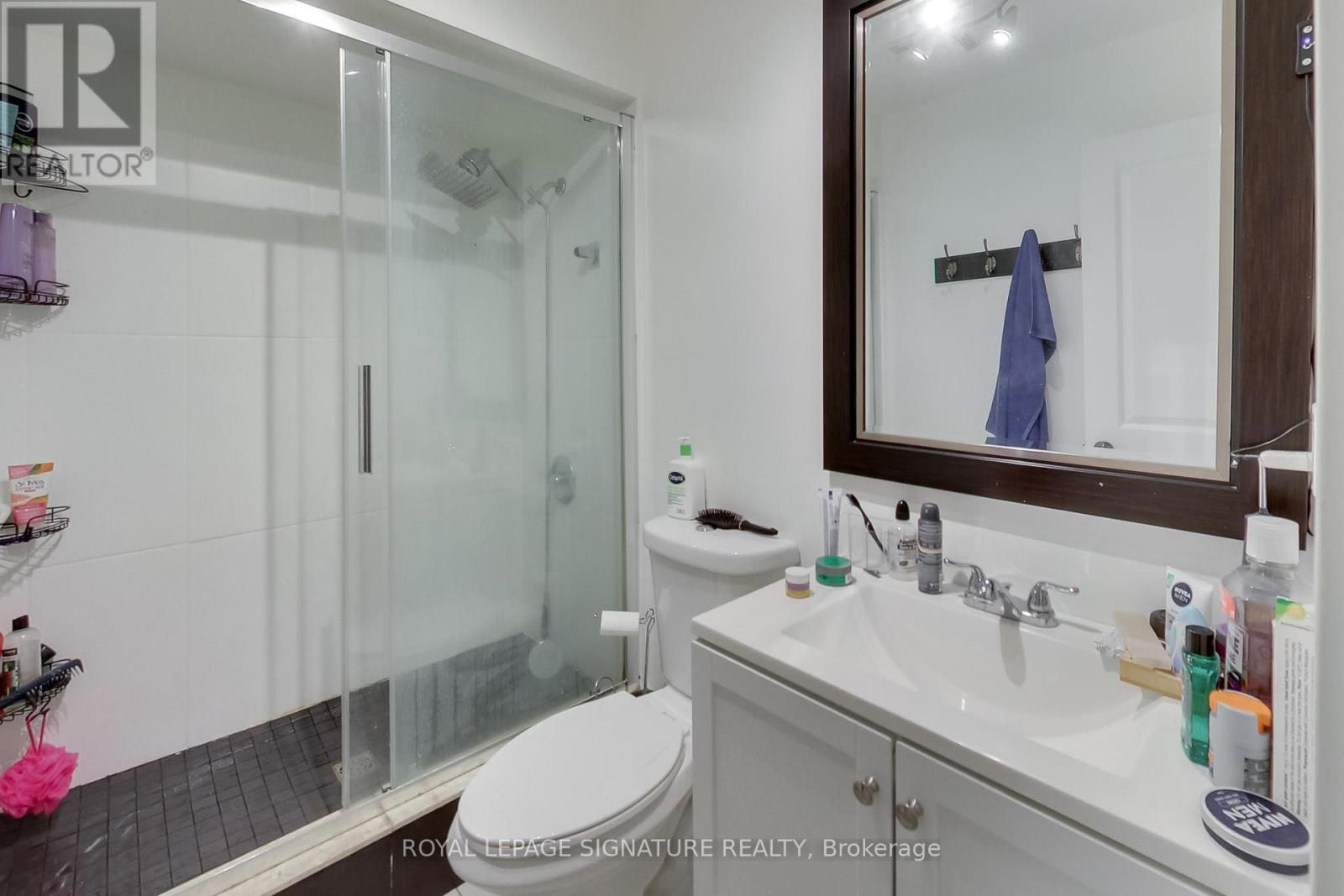 1204 BENSON STREET - 25
