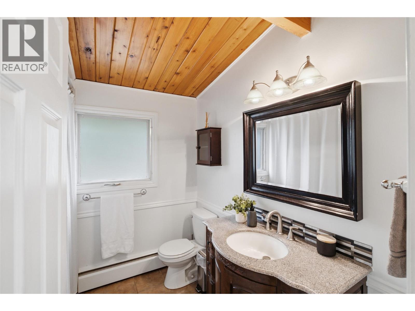 2402 Reid Avenue - 32