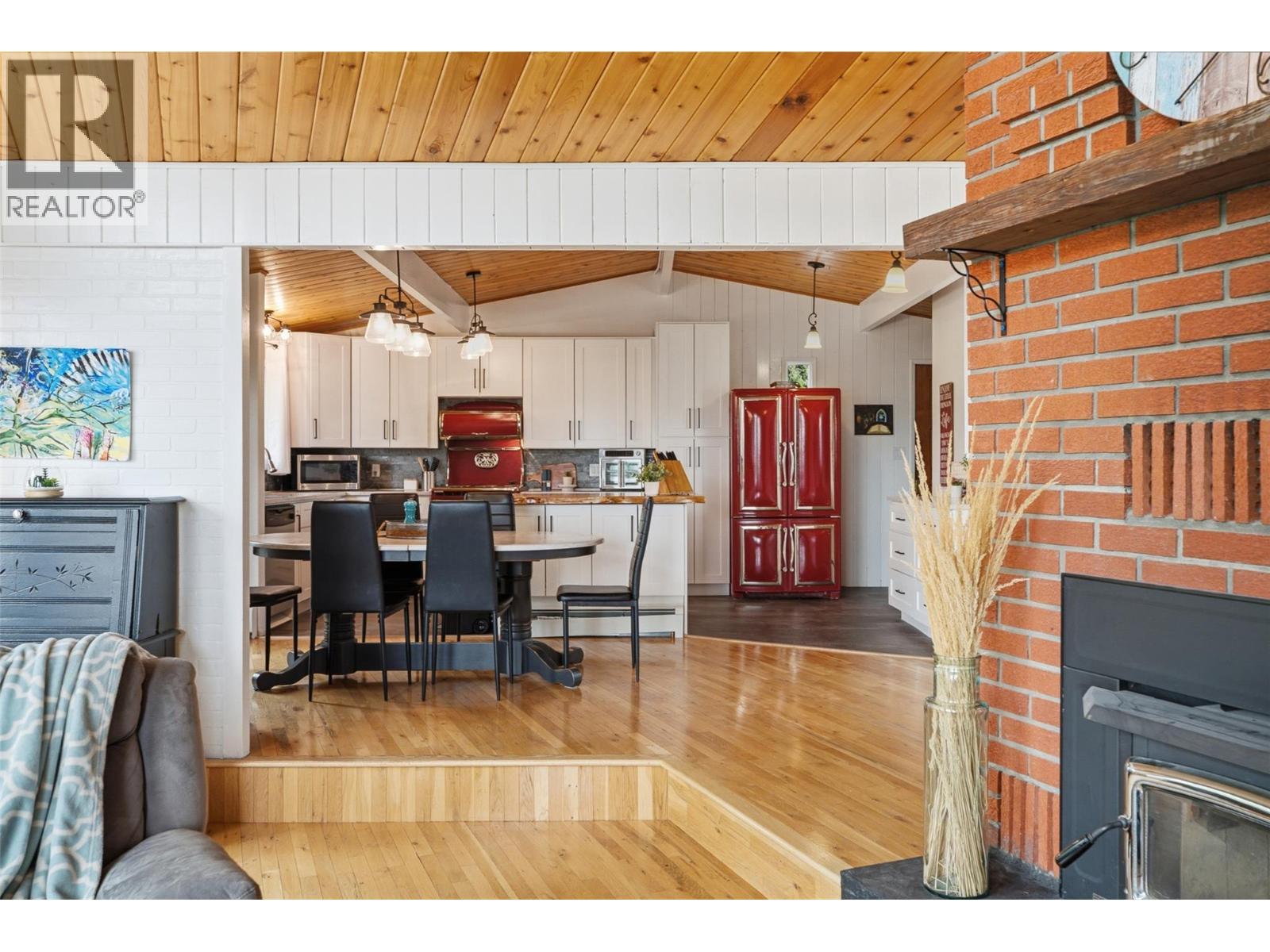 2402 Reid Avenue - 14