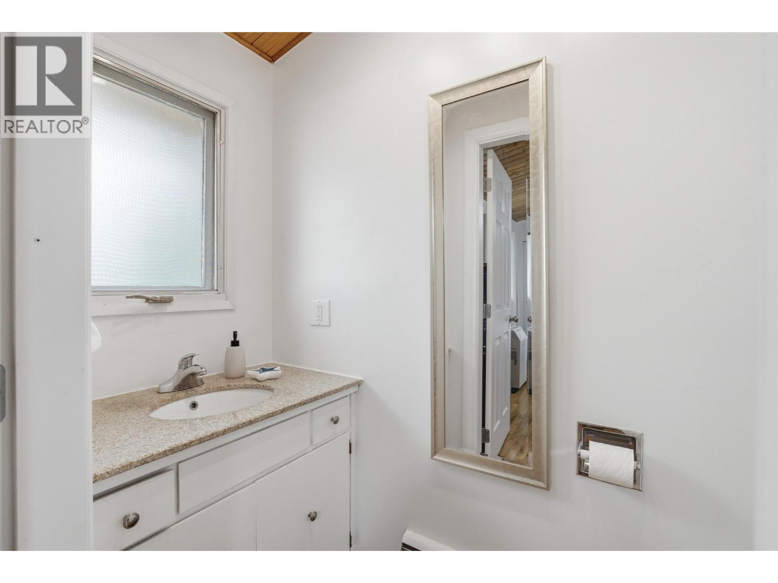 2402 Reid Avenue - 35