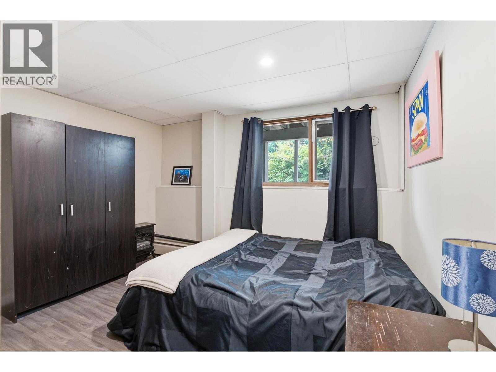 2402 Reid Avenue - 44