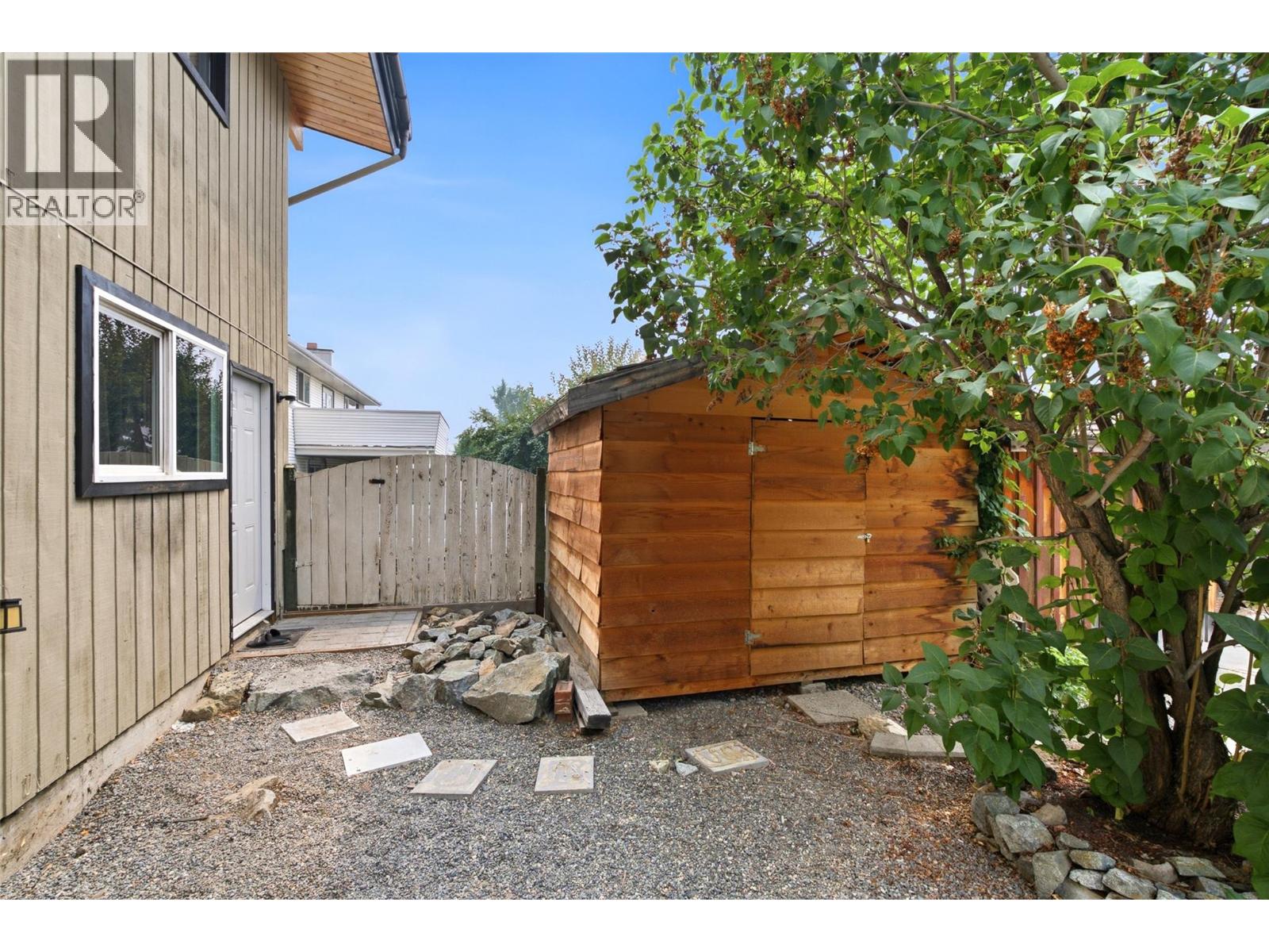 2402 Reid Avenue - 64