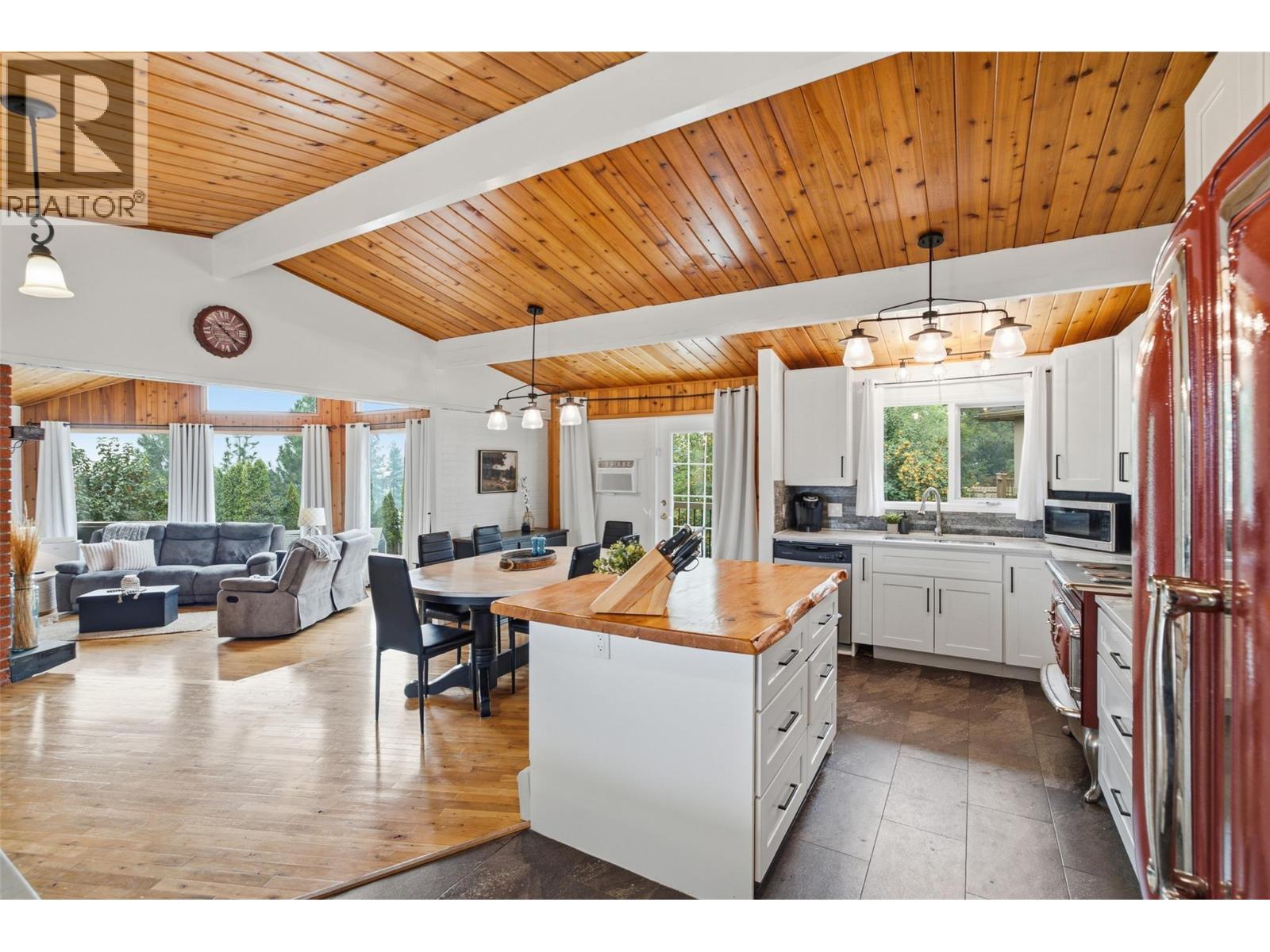 2402 Reid Avenue - 21