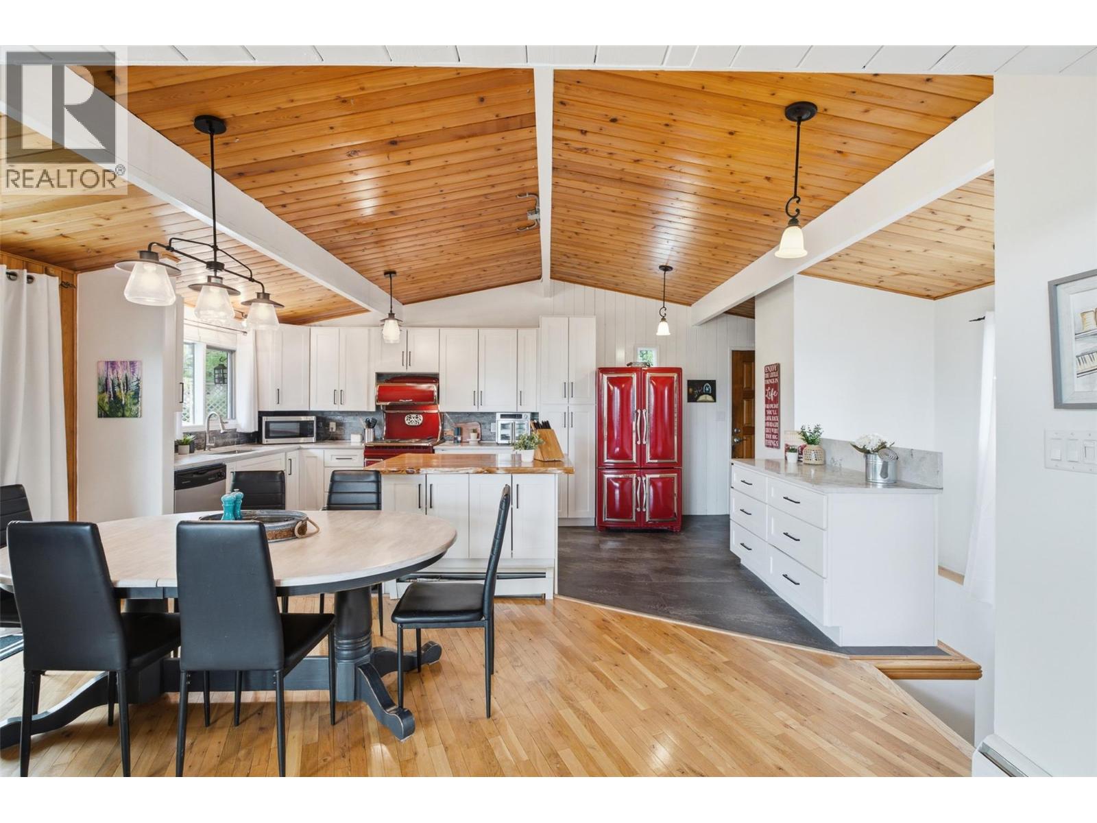 2402 Reid Avenue - 18