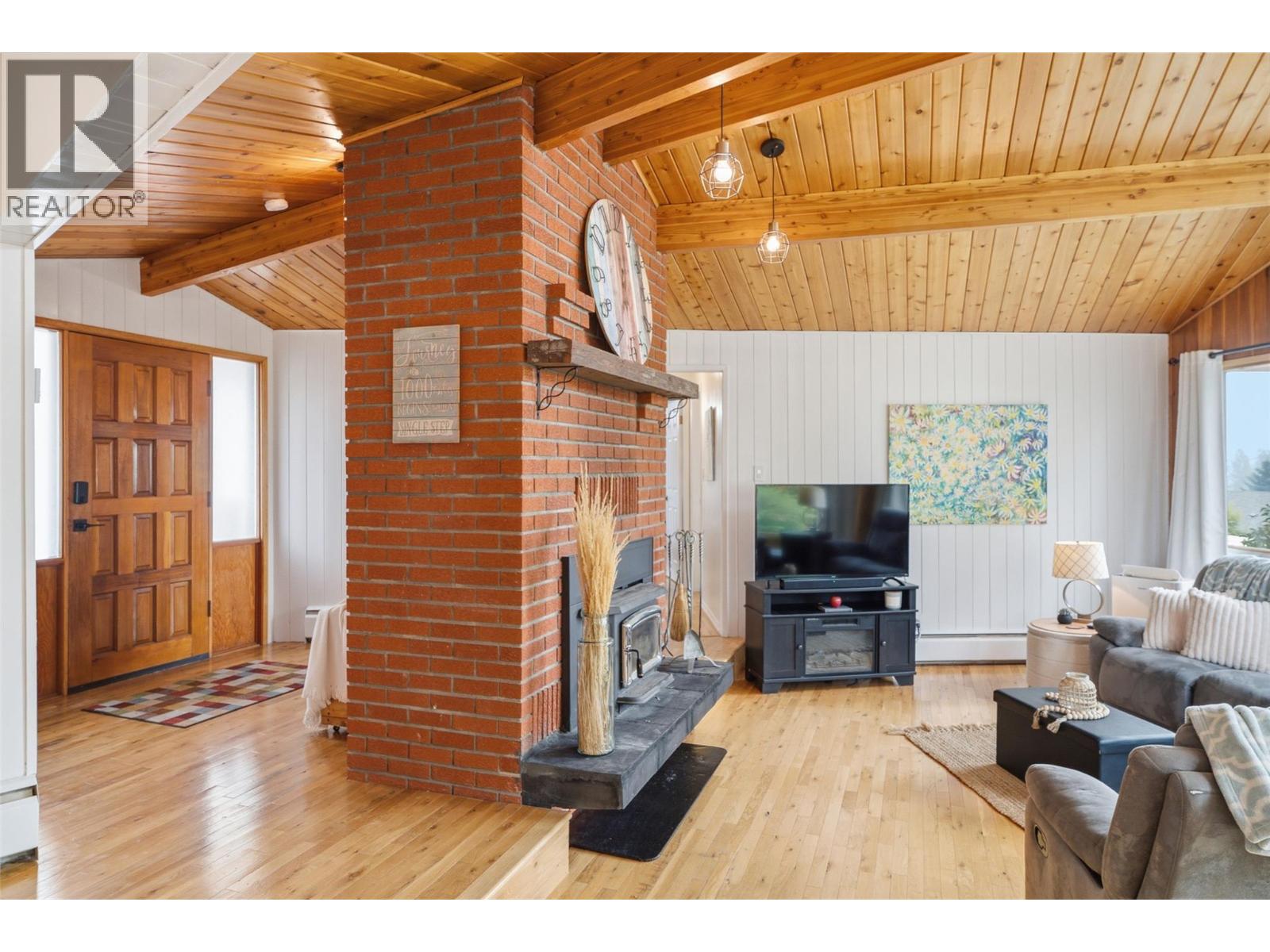 2402 Reid Avenue - 6