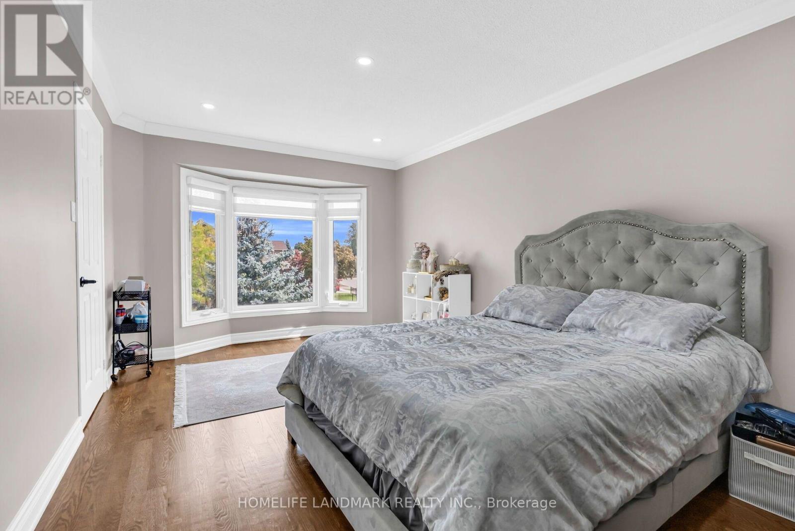6200 OSPREY BOULEVARD - 33