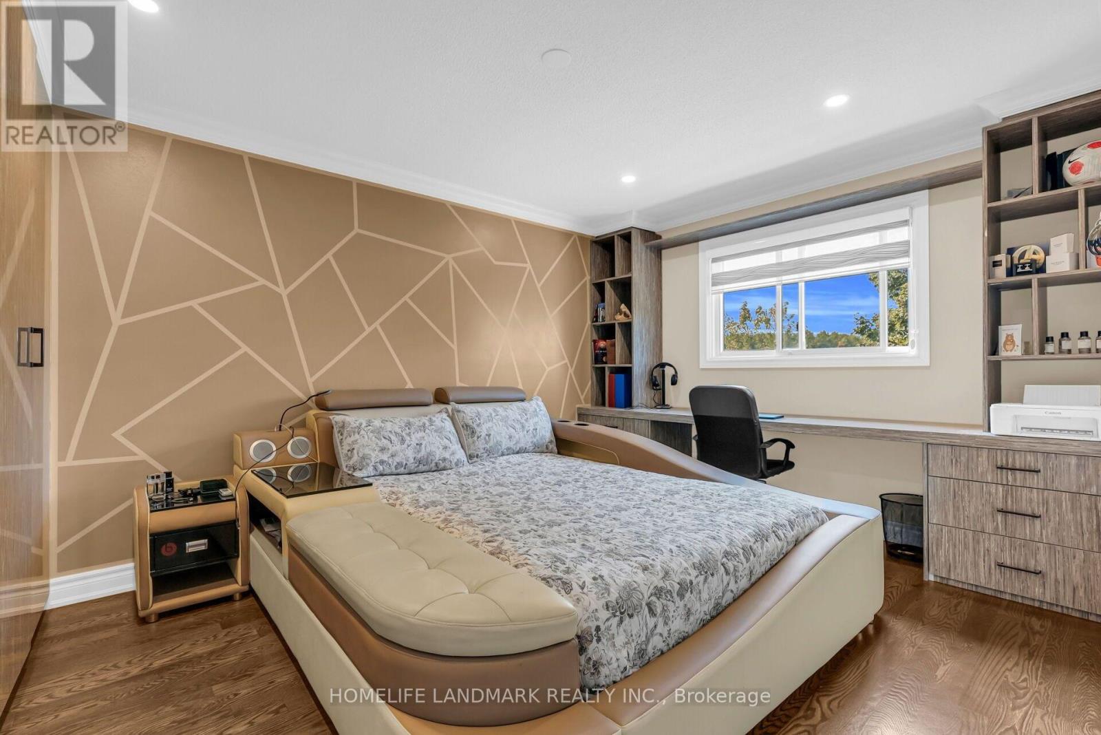 6200 OSPREY BOULEVARD - 34