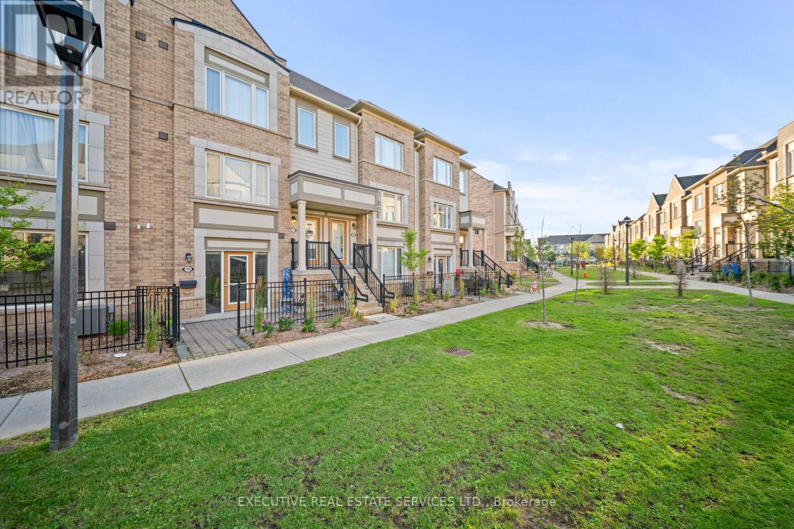 #144 1 BECKENROSE COURT - 22