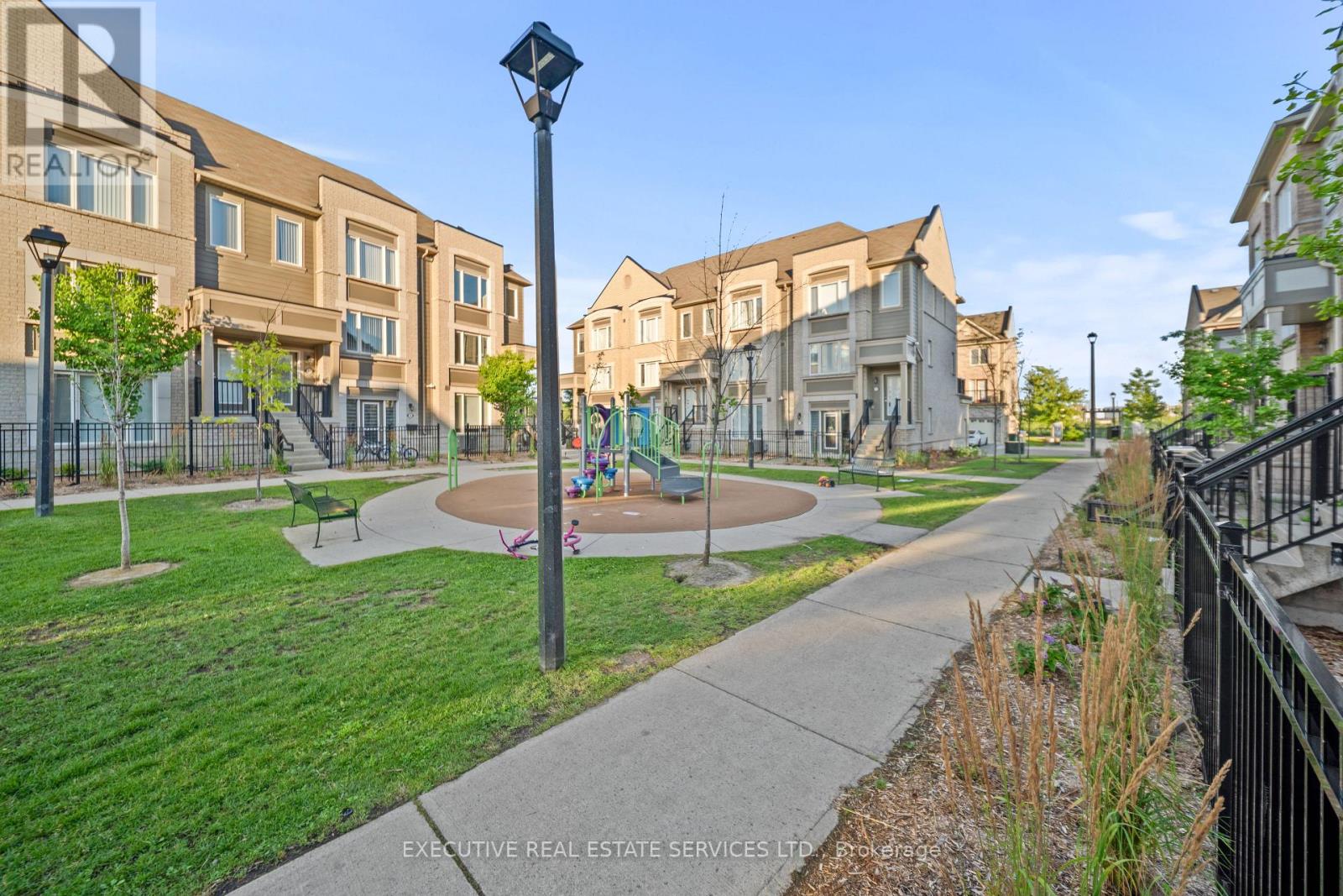 #144 1 BECKENROSE COURT - 23