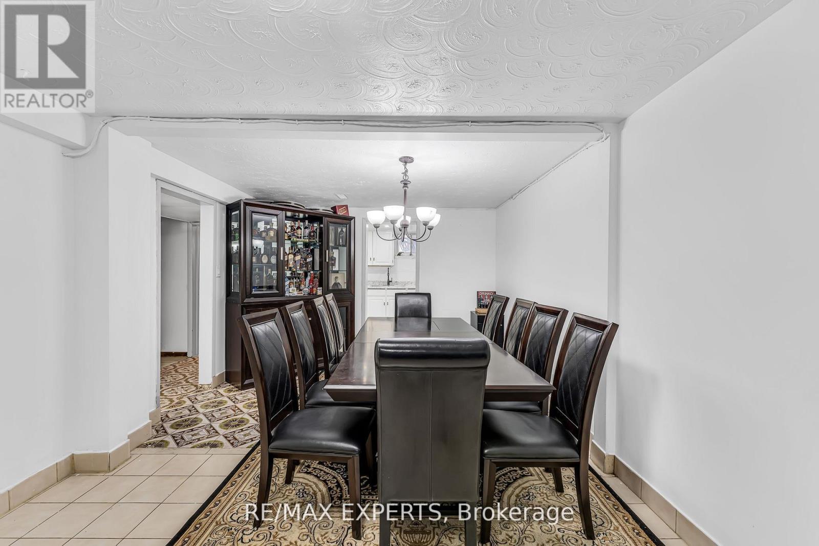 81 HAGAR AVENUE - 39
