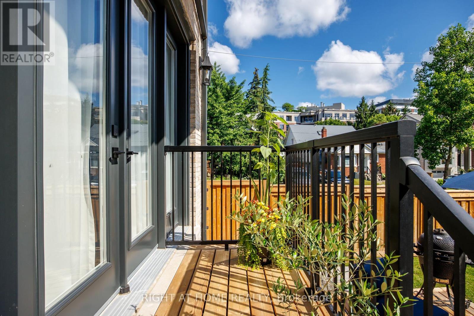 33 THORNDALE AVENUE - Image 10