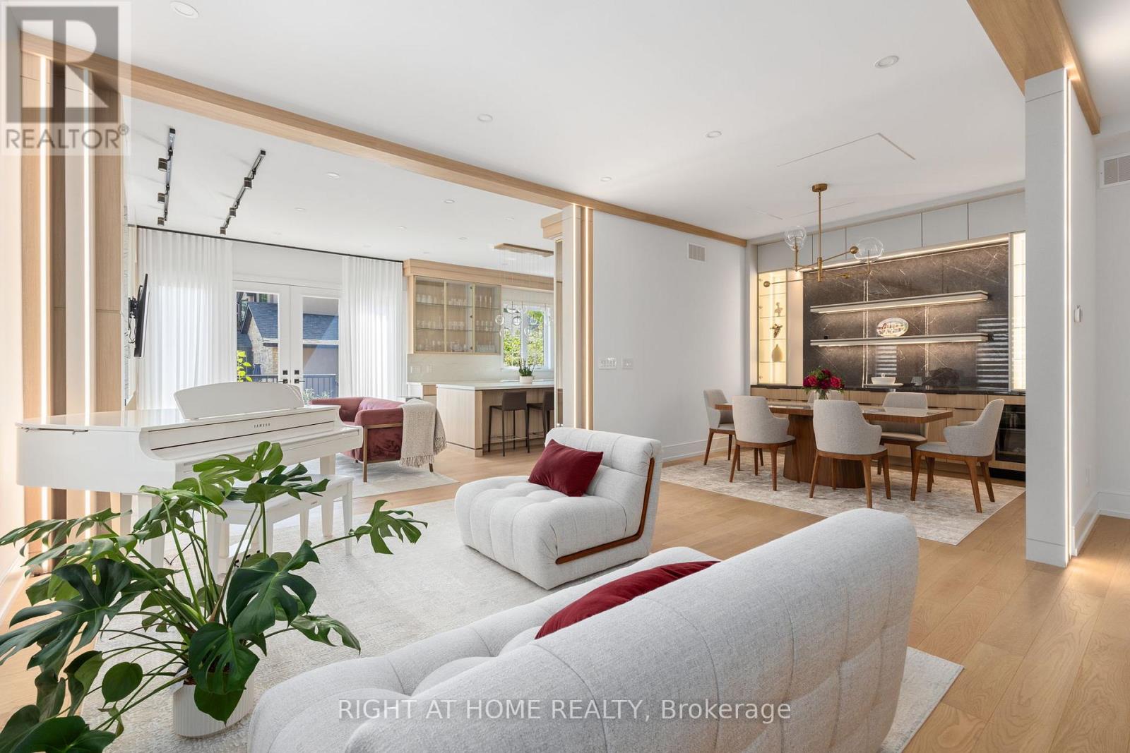 33 THORNDALE AVENUE - Image 11