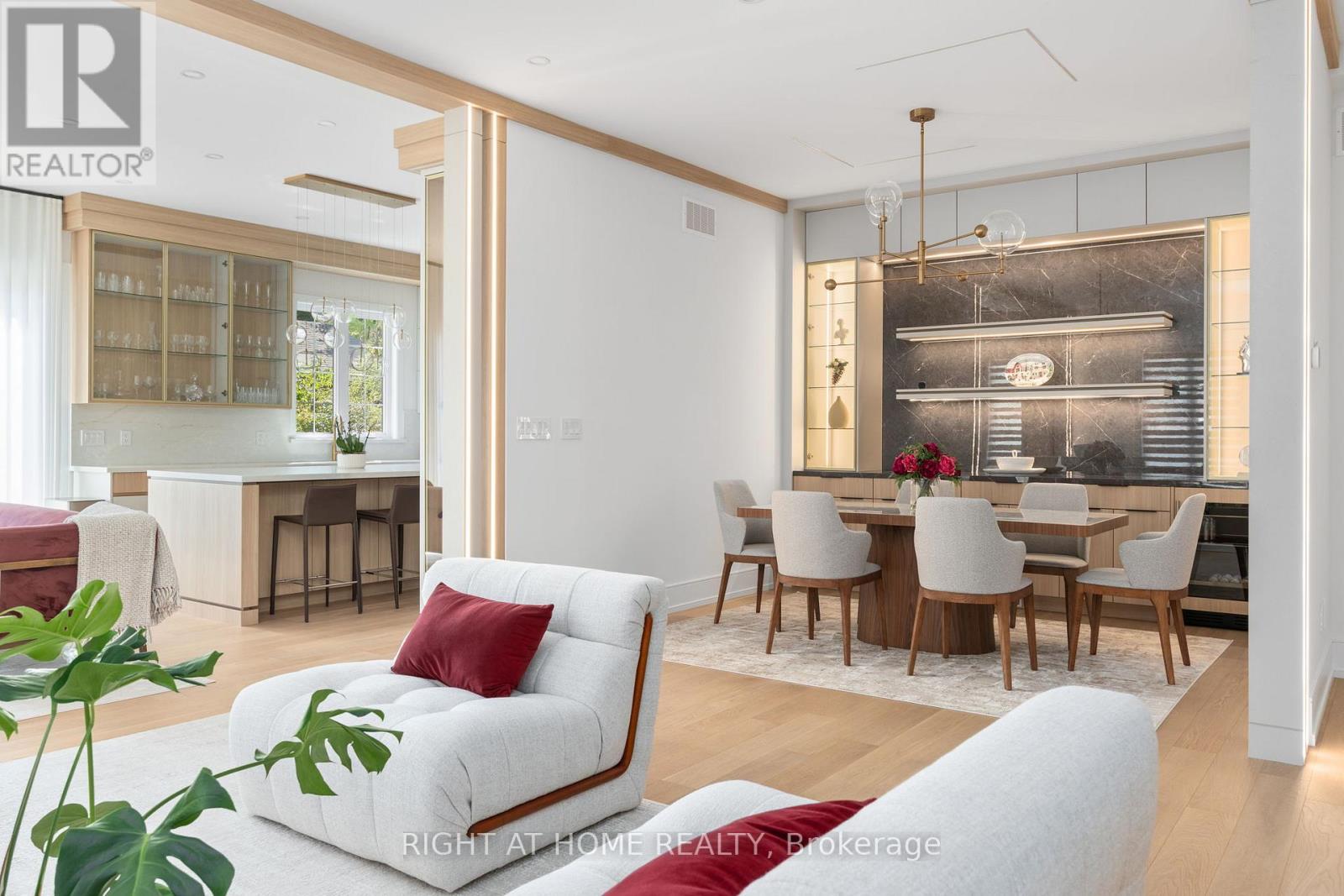 33 THORNDALE AVENUE - Image 18