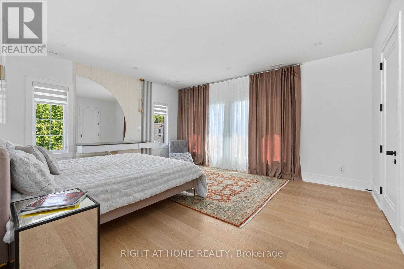 33 THORNDALE AVENUE - Image 22