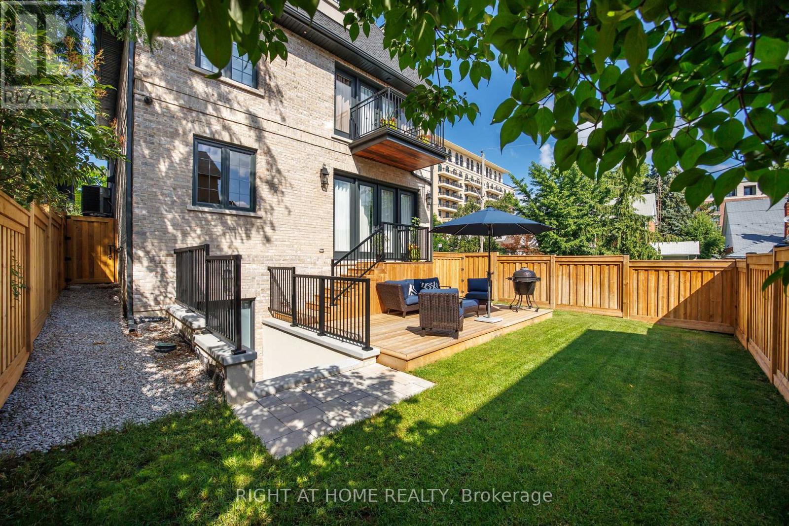 33 THORNDALE AVENUE - Image 6
