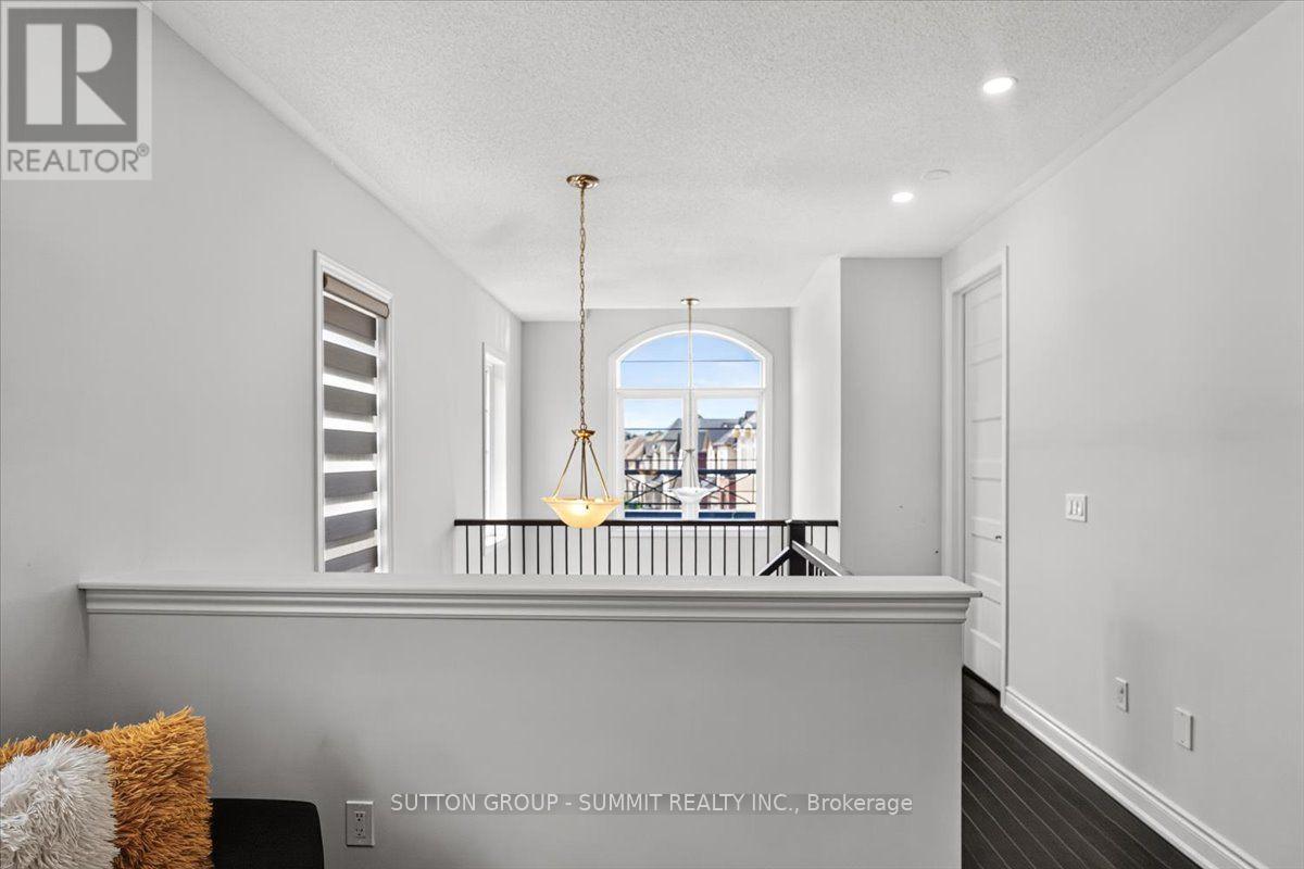 3469 POST ROAD - 19