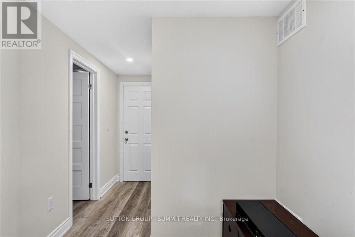 3469 POST ROAD - 40