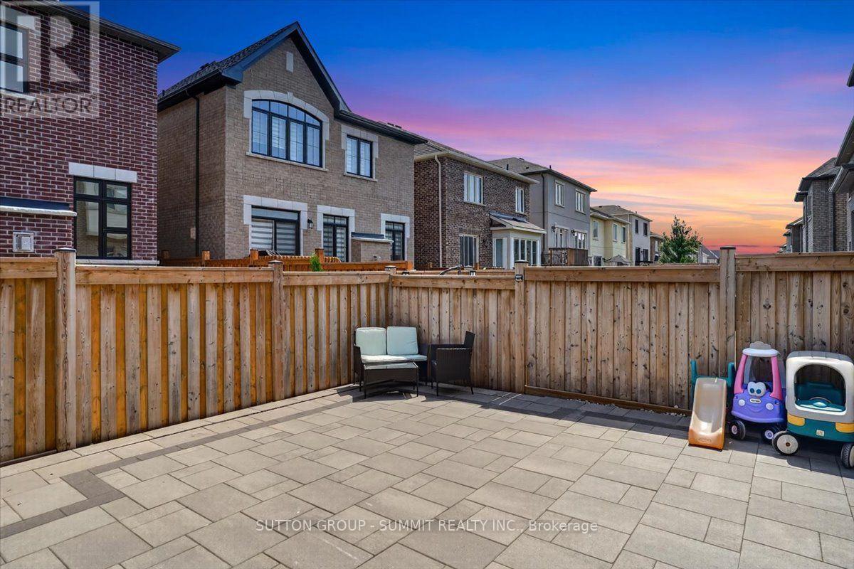 3469 POST ROAD - 48