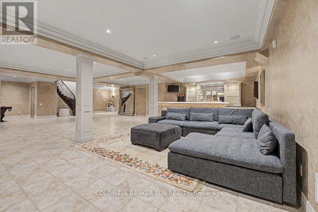 10 PRIDE COURT - Image 38