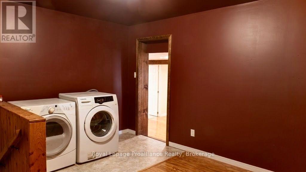 192 CROOKSTON ROAD - Image 28