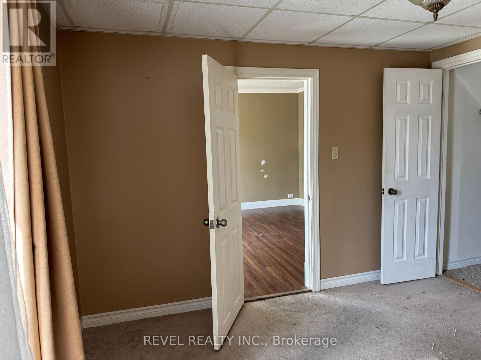 56 STRACHAN AVENUE - 17