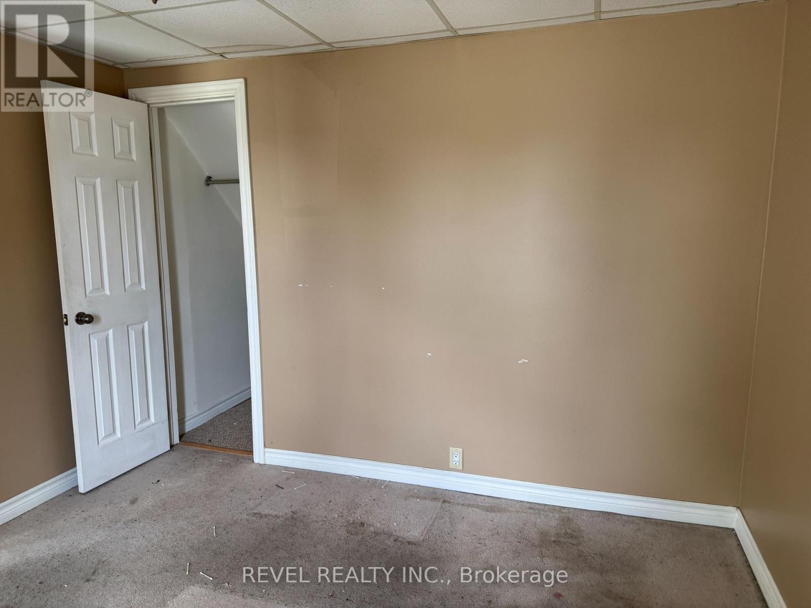 56 STRACHAN AVENUE - 19